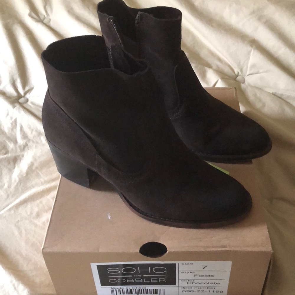Ladies Soho Cobbler Chocolate booties Size 7